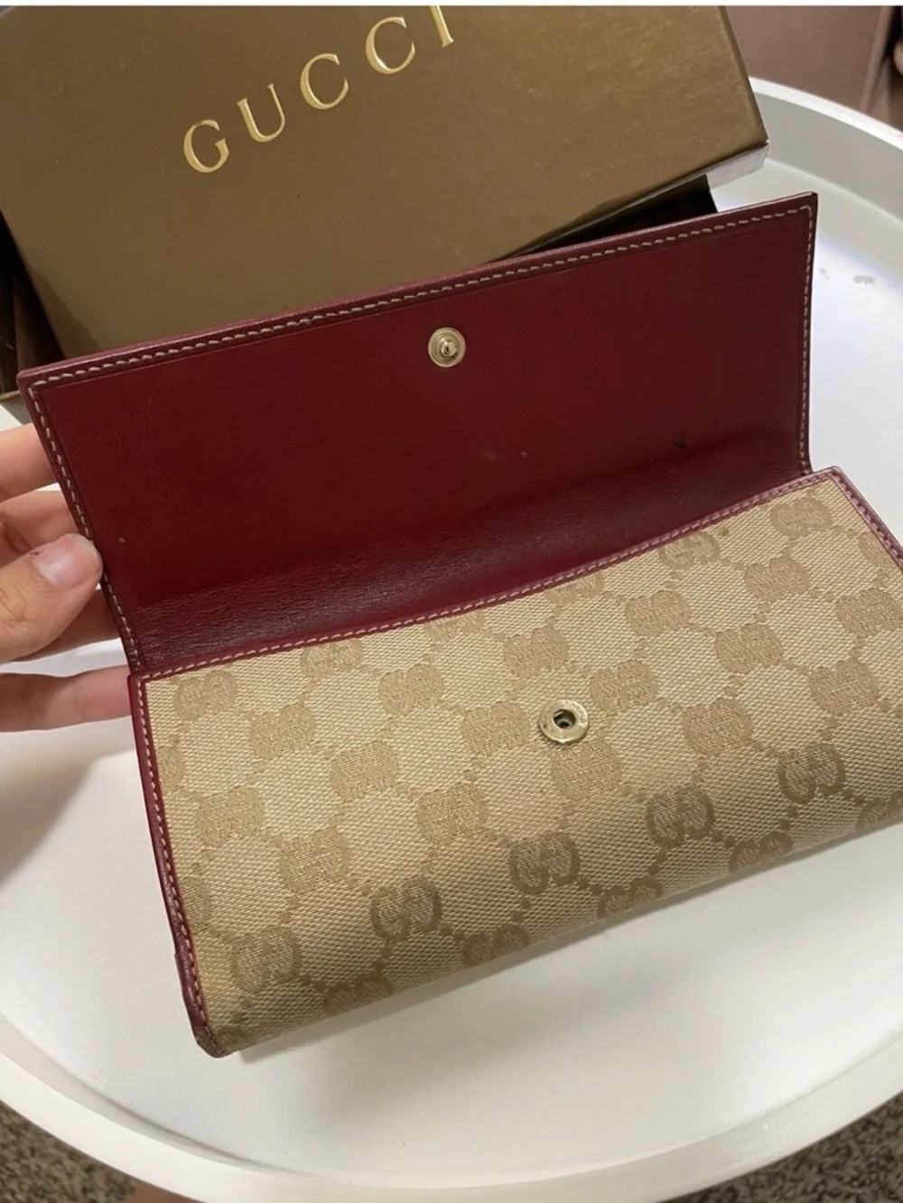 Gucci Beige GG Canvas Continental Wallet with Burgundy Trim - Picture 2 of 7